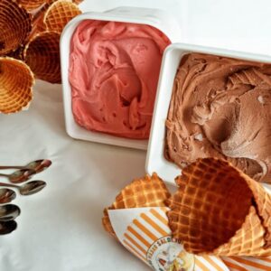 DIVAS LIELĀS SALDĒJUMA KĀRBAS + 20 PAŠCEPTĀS VAFELES